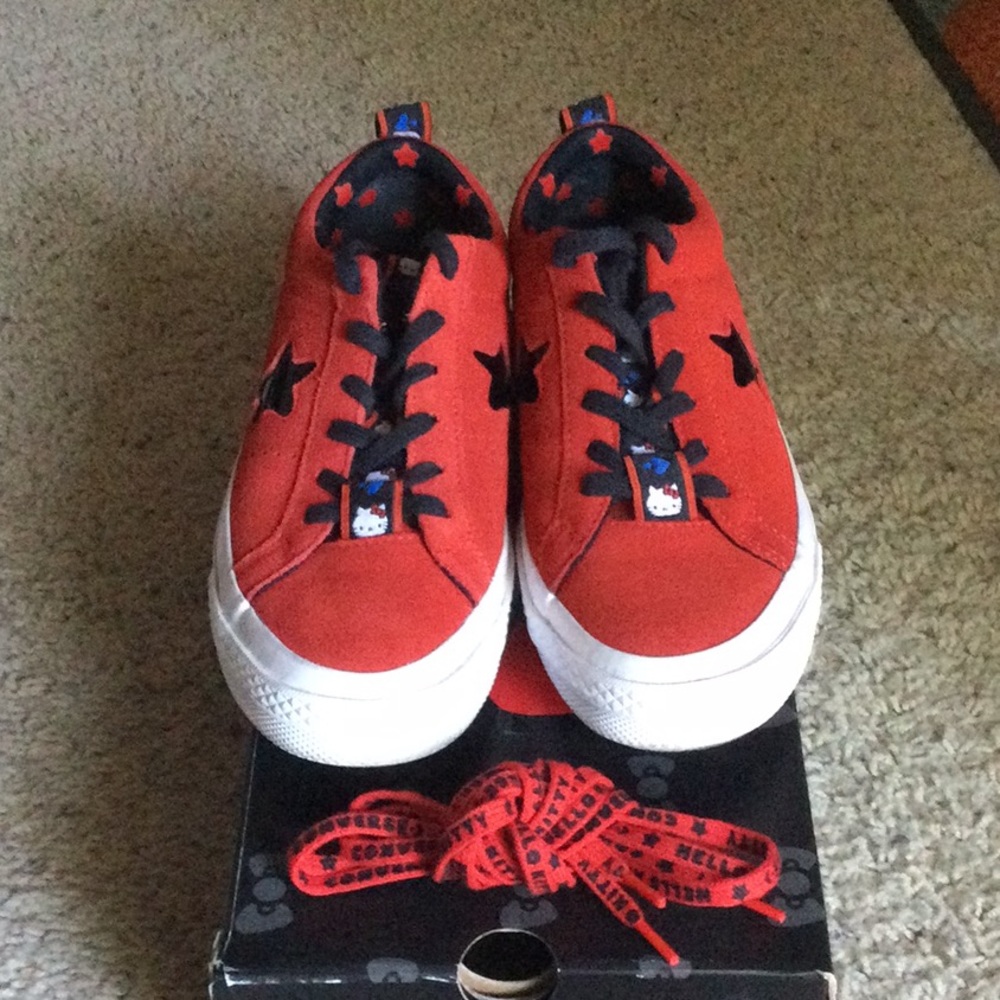 CONVERSE HELLO KITTY ONE STAR SUEDE SNEAKERS